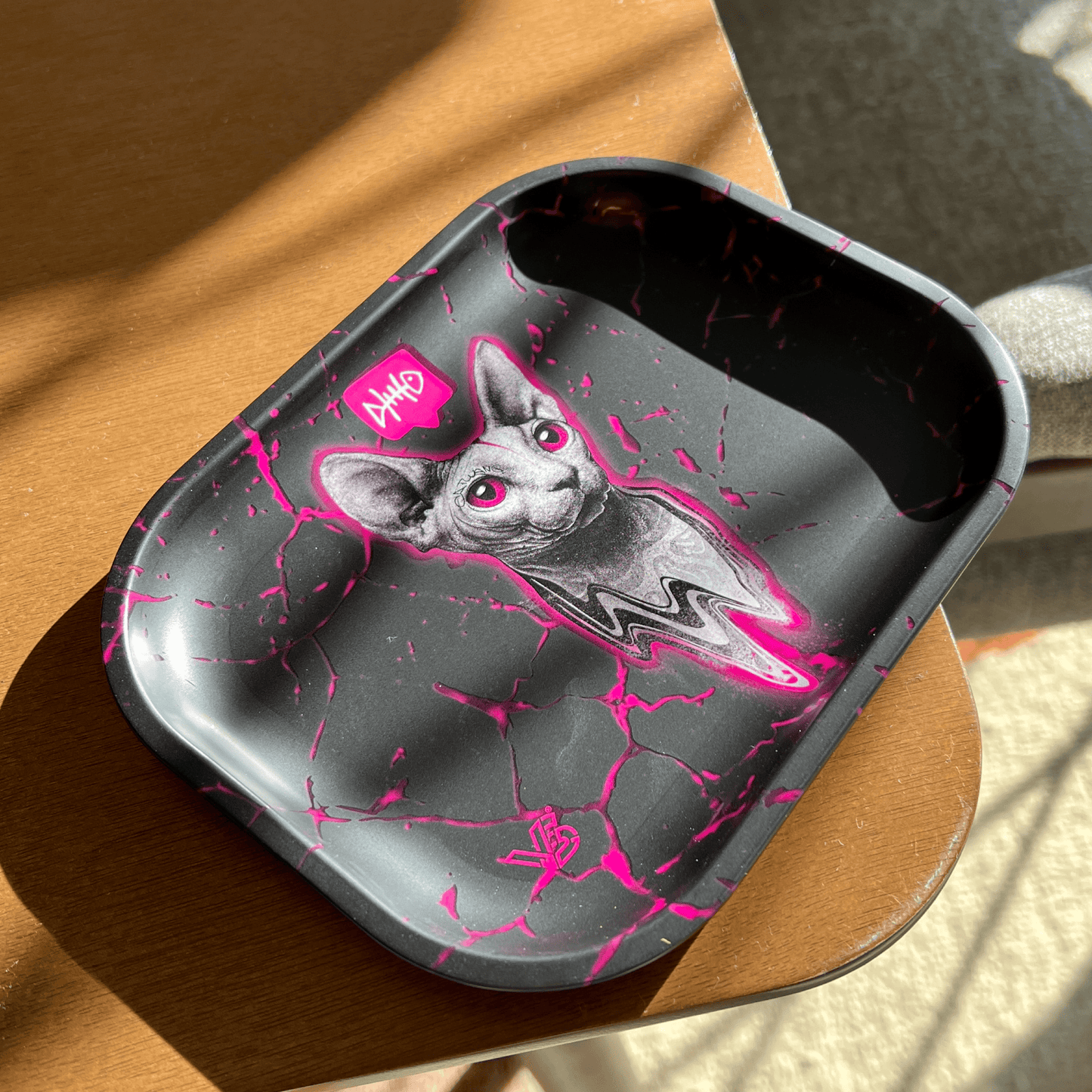 The Stray Metal Rollin' Tray